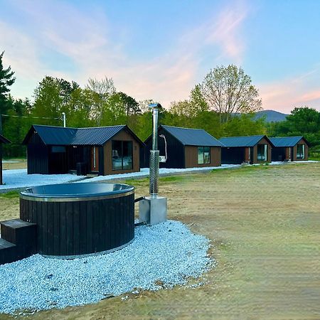 Emrose Luxury Cabins Brandon Buitenkant foto